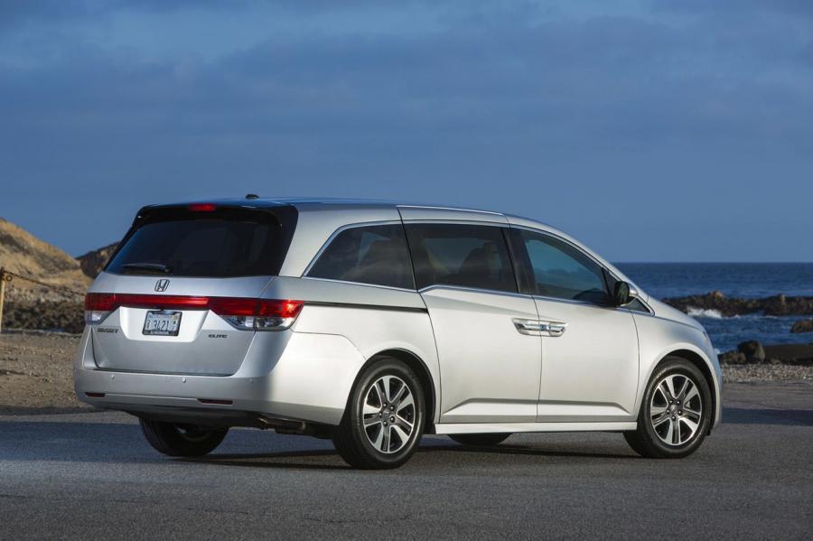  Honda Odyssey 2014 года  (фото 23 из 54)